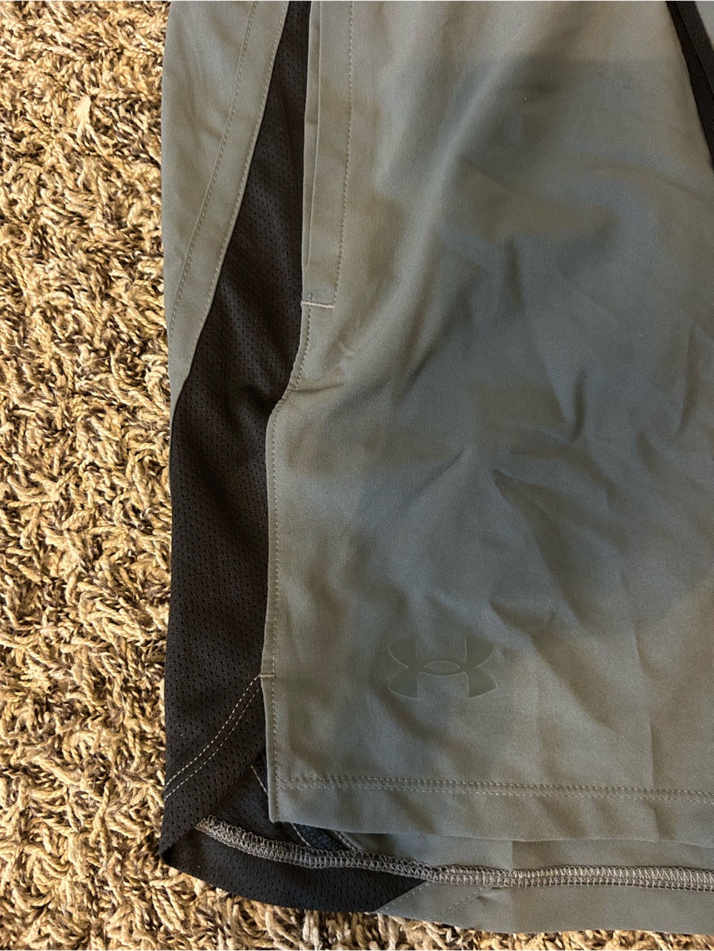 Under Armour Men's Olive Gray Athletic Shorts with Black Accents - Picture 5 of 5